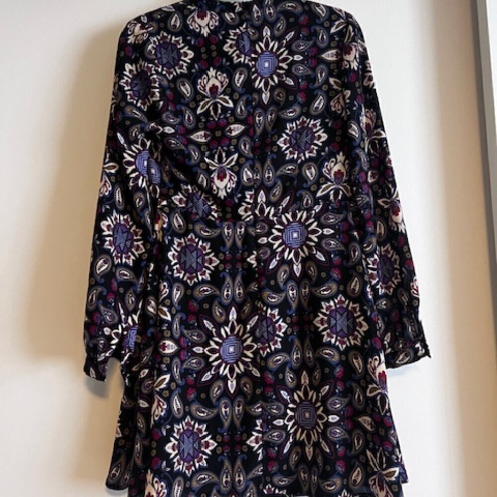 Everly Multi Color Floral Long Sleeve Skater Dress size M - Picture 3 of 9